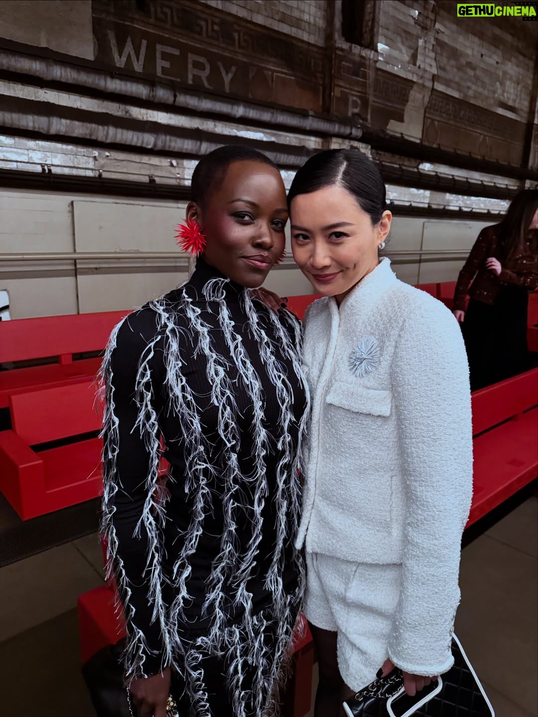 Fala Chen - 20.4K Likes - Chanel Métiers D’art in NYC. A stunning show distilled the essence of New York culture and life. 
@chanelofficial
#CHANELMetiersdArt #CHANELShow

Hair Stylist: @seunghyun_nyc
Make-up Artist: @sashaborax
Photographer (photo #2) : @karl_simone
Styled by: @micaela