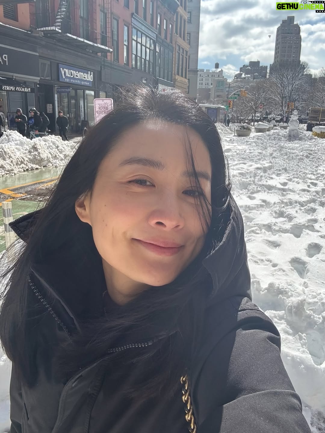 Fala Chen - 19.6K Likes - Thank you for all the birthday wishes. It’s freezing 🥶 here but my heart is warm. ❤️
