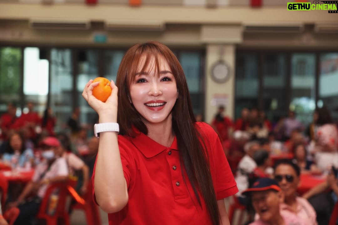 Fann Wong - 9.3K Likes - What a beautiful day of giving. ❤️ My gratitude is immense, but it must start in one special place.

To my FFC family: For nine amazing years, your love and devotion have been the very reason I can do this work. You are my rock.

To CGP: Thank you for three fantastic years of partnership and support.

This event, and every smile we created, exists because of you. My heartfelt thanks also to:
• CaterWow for the delicious feast.
• Kebun Baru CC and Mr. Henry Kwek for the wonderful venue and kind support.
• Sigma Quartet & all performers.
• My mom, my family & extended family – sorry I missed some hellos! 😣
• My husband, for your constant support. 
• My son, for your pure-hearted participation since age 6.

You all warmed countless hearts through your kindness.

@thesquarebox__ Thank you for the beautiful moments ♥️
@aiainbaby 
@fannaticfannclub 
@cgppersonnel 
@caterwow.sg 
@ourkebunbaru 
@henrykweksg 
@fannchewhc 
@thesigmaquartet 
@wenqingfann 
@