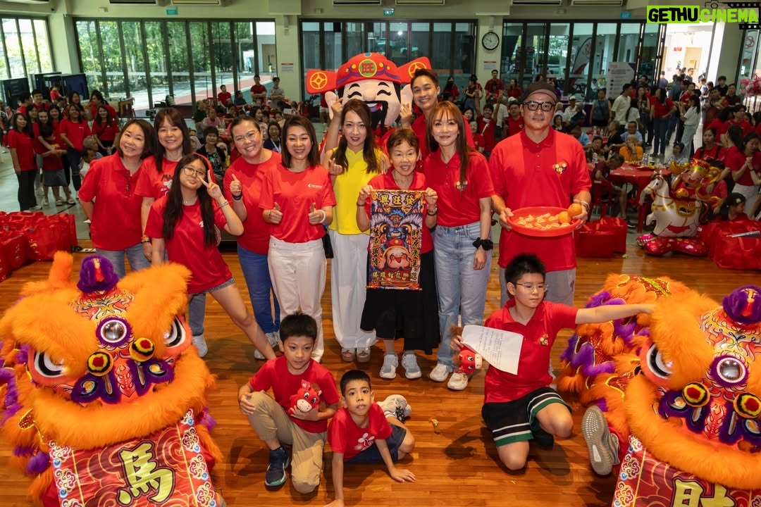 Fann Wong - 9.3K Likes - What a beautiful day of giving. ❤️ My gratitude is immense, but it must start in one special place.

To my FFC family: For nine amazing years, your love and devotion have been the very reason I can do this work. You are my rock.

To CGP: Thank you for three fantastic years of partnership and support.

This event, and every smile we created, exists because of you. My heartfelt thanks also to:
• CaterWow for the delicious feast.
• Kebun Baru CC and Mr. Henry Kwek for the wonderful venue and kind support.
• Sigma Quartet & all performers.
• My mom, my family & extended family – sorry I missed some hellos! 😣
• My husband, for your constant support. 
• My son, for your pure-hearted participation since age 6.

You all warmed countless hearts through your kindness.

@thesquarebox__ Thank you for the beautiful moments ♥️
@aiainbaby 
@fannaticfannclub 
@cgppersonnel 
@caterwow.sg 
@ourkebunbaru 
@henrykweksg 
@fannchewhc 
@thesigmaquartet 
@wenqingfann 
@
