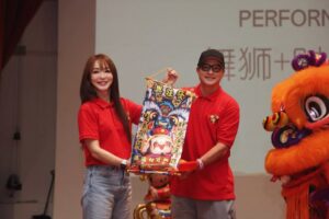 Fann Wong Instagram - What a beautiful day of giving. ❤️ My gratitude is immense, but it must start in one special place.

To my FFC family: For nine amazing years, your love and devotion have been the very reason I can do this work. You are my rock.

To CGP: Thank you for three fantastic years of partnership and support.

This event, and every smile we created, exists because of you. My heartfelt thanks also to:
• CaterWow for the delicious feast.
• Kebun Baru CC and Mr. Henry Kwek for the wonderful venue and kind support.
• Sigma Quartet & all performers.
• My mom, my family & extended family – sorry I missed some hellos! 😣
• My husband, for your constant support. 
• My son, for your pure-hearted participation since age 6.

You all warmed countless hearts through your kindness.

@thesquarebox__ Thank you for the beautiful moments ♥️
@aiainbaby 
@fannaticfannclub 
@cgppersonnel 
@caterwow.sg 
@ourkebunbaru 
@henrykweksg 
@fannchewhc 
@thesigmaquartet 
@wenqingfann 
@
