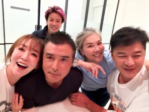 Fann Wong Instagram - A husband who knows his way around a wok. 👨‍🍳 Add some great wines from our favorite people, and you’ve got the perfect local feast♥️♥️♥️

@aiainbaby
