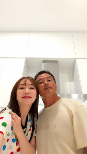 Fann Wong Instagram - CNY in a nutshell: Ate until we couldn’t move, caught up with everyone, and 老公 maxed out his cooking quota in 7 days 🍊🥟 好厉害👍🏻 💪🏻

@aiainbaby