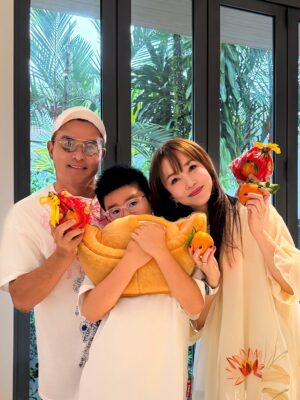 Fann Wong Instagram - 在新的一年里，㊗️大家如骏马奔腾，前程似锦！身体健康，万事如意，天天都有好心情！🧧🧨