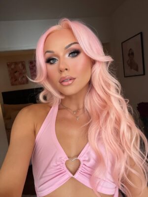 Farrah Moan Instagram - back in the correct timeline🪄✨🌸💅🏻💕🌸