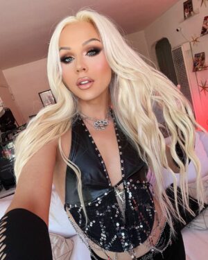 Farrah Moan Instagram - Hi🖤