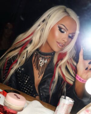 Farrah Moan Instagram - It wasn’t a phase 🖤🤘🏼