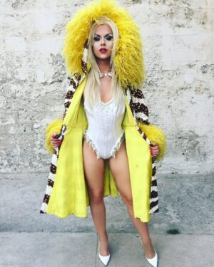 Farrah Moan Instagram - 2016; we had anastasia beverly hills Dip Brow, facetune and a dream 💖 how has it been 10 years? 2016 was the year i moved to vegas, sent my audition tape to Rupauls drag race, filmed it, and the rest has been history 💕 what a ride ! lil 22 yr old me kinda ate tho 💅🏻