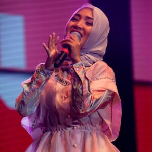 Fatin Shidqia Instagram - emang 2016 itu 10 tahun lalu? aku kira 8x8 6x4