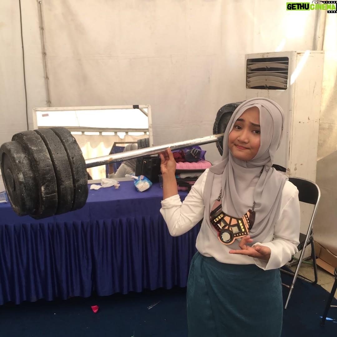 Fatin Shidqia - 32K Likes - emang 2016 itu 10 tahun lalu? aku kira 8x8 6x4