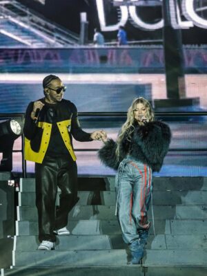 Fergie Instagram - We Got FERGIE OUT THE FUCKIN HOUSE!
ATLANTA WENT CRAZY! Love to my Sis 🙏🏾 @fergie #dtp25