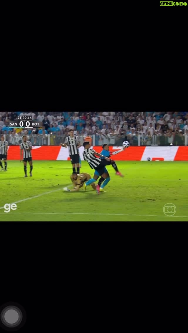Fernanda Colombo - 5.3K Likes - Claro que foi ponto 😬🤣
#humor #brasileiraobetano #neymar