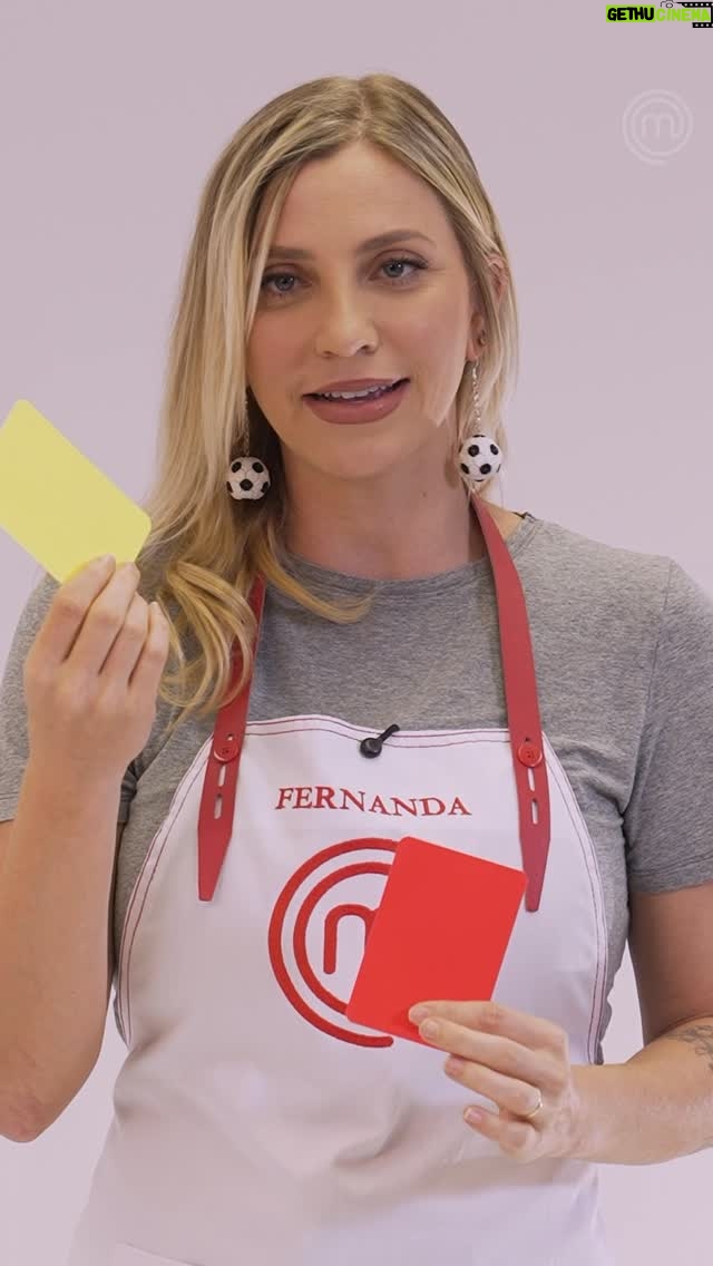 Fernanda Colombo - 5.4K Likes - O @masterchefbr começa nessa terça (27) 22:30 na @bandtv 😜O que tá esperando pra torcer por mim? ⚽️🟨🟥