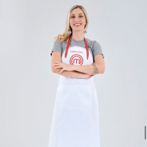 Fernanda Colombo Instagram - Eu tô no @masterchefbr 12 😱🤩
Cozinhar é uma das minhas paixões que agora eu vou compartilhar com vocês. Bora torcer? Já se liga nos meus emojis ⚽️🟨🟥
.
Estreia dia 27 de maio às 22:30 na @bandtv
.
Brincos/Earrings by @midnight.mosaics