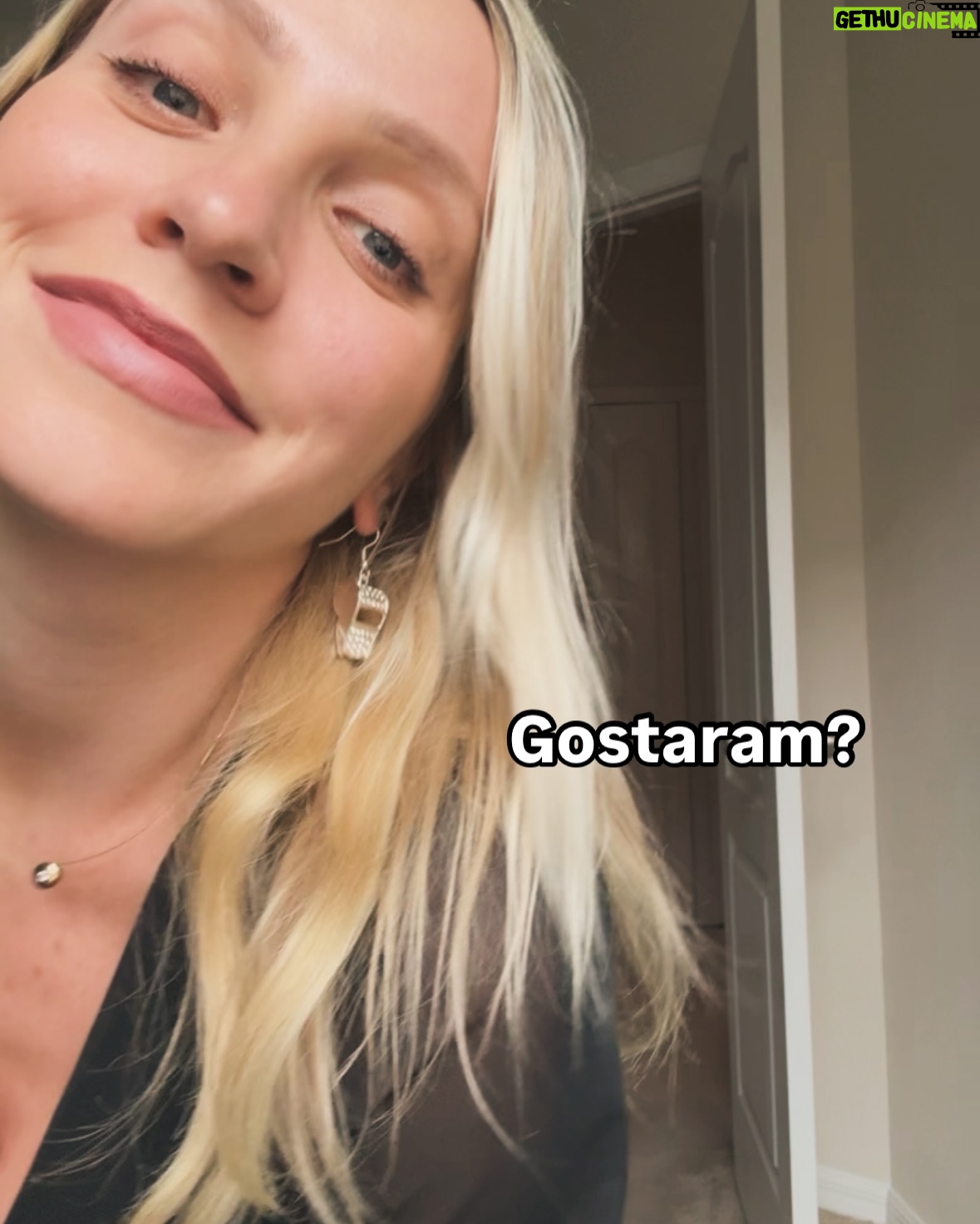 Fernanda Colombo - 7.9K Likes - Vocês sabem que eu amo isso né! Um dia mostro minha coleção pra vcs 😜
Gostaram?