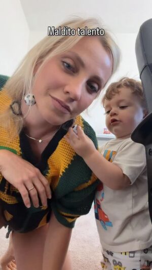 Fernanda Colombo Instagram - Samba ensinado desde cedo. Aqui é formação de base 🤩🤣