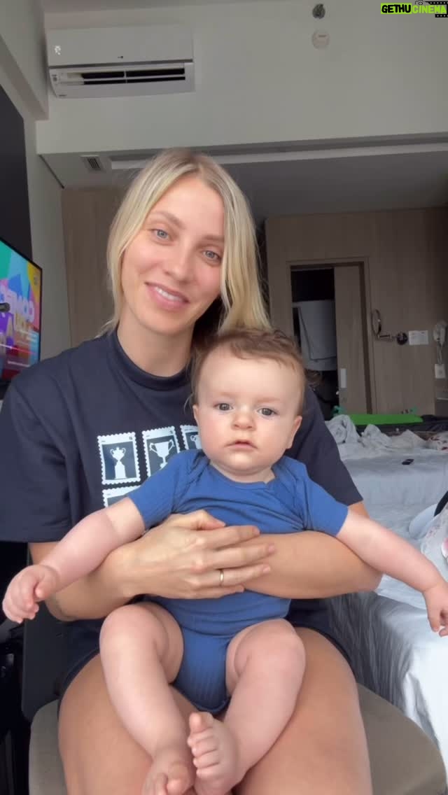 Fernanda Colombo - 7.2K Likes - Essa surpresa mexeu muito comigo. Me encheu de amor e de muita, muita saudade! Resolvi compartilhar pois nem todo mundo tem sua mãe pra dar aquele abraço, pra almoçar junto hoje… mas  se a sua mãe vive no seu coração, ela vive pra sempre ❤️