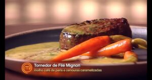 Fernanda Colombo Instagram - Quem aí tá acompanhando o @masterchefbr ? 😜