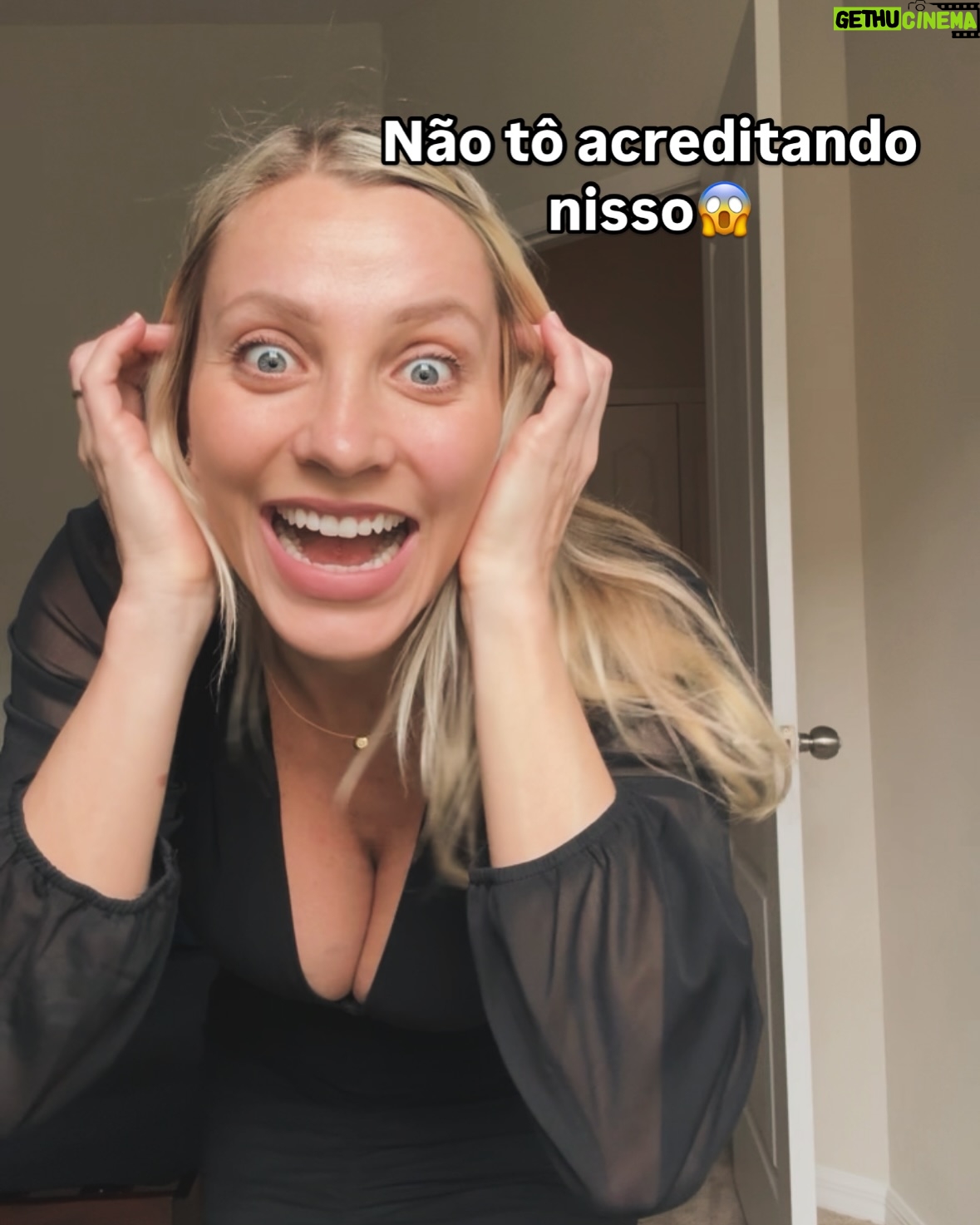 Fernanda Colombo - 7.9K Likes - Vocês sabem que eu amo isso né! Um dia mostro minha coleção pra vcs 😜
Gostaram?