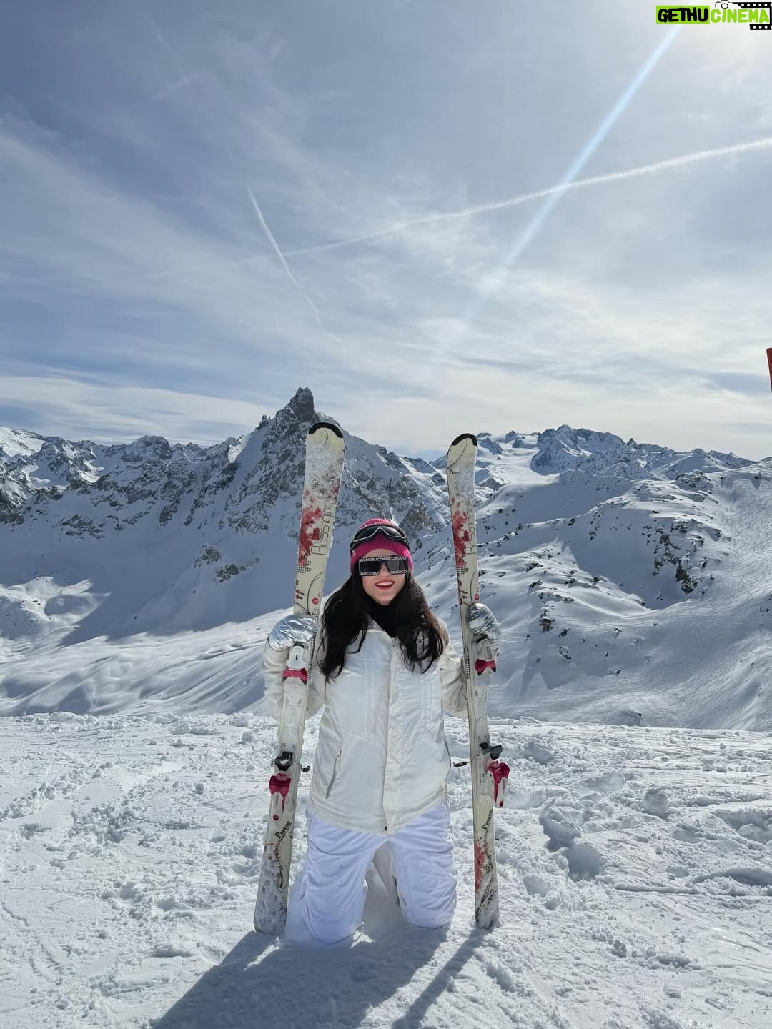 Feyza Civelek - 3 Likes - Güzel bir tatil güzel fotoğraflarla ölümsüzleşti hoşçakal Courchevel bir dahaki sefere kadar ⛷️ 🥳🥰 🇫🇷 💙
#fransa #courchevel