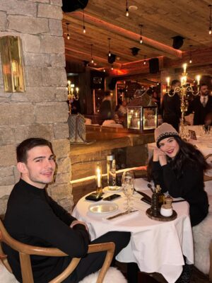 Feyza Civelek Instagram - Güzel bir tatil güzel fotoğraflarla ölümsüzleşti hoşçakal Courchevel bir dahaki sefere kadar ⛷️ 🥳🥰 🇫🇷 💙
#fransa #courchevel