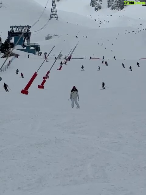 Feyza Civelek - 3 Likes - Güzel bir tatil güzel fotoğraflarla ölümsüzleşti hoşçakal Courchevel bir dahaki sefere kadar ⛷️ 🥳🥰 🇫🇷 💙
#fransa #courchevel