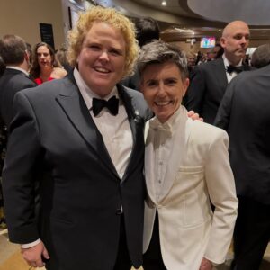 Fortune Feimster Instagram - Had the pleasure of going to the Oscars as part of Zootopia 2. A first for me in the 20 years I’ve been at this. So grateful to be a part of such a beautiful movie that has given me many incredible experiences. 

Suit @giorgioarmani 
Jewelry @leightonjewels 
Stylist @lindamedvenestyling 
Makeup @jamiemakeup
Hair @kathkous