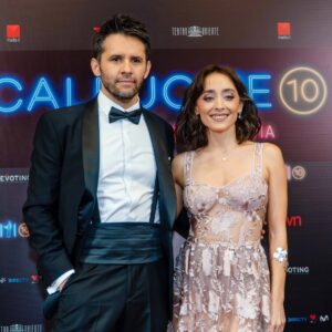 Francisca Walker Instagram - Que lindos estuvieron los CALEUCHE! Muchas gracias @somoschileactores por la nominación, gracias a mis queridos colegas. Gracias @loscontadores por confiar en mi para la obertura. Estoy llena de felicidad por dedicarme a esto que tanto amo y estar rodeada de personas que admiro y quiero tanto.
Gracias @mariohortonfleck por apañarme siempre y acompañarme 🩷 te amo
Gracias @antopromakeup por hermosearme y dejarme linda para la alfombra roja.
Gracias a la Caro Arregui que me regaló este vestido maravilloso y a @gioyber por estar siempre disponibles para darnos estilo. 
Soy feliz porque me dedico a lo que amo 💕
📷 @revistasarah