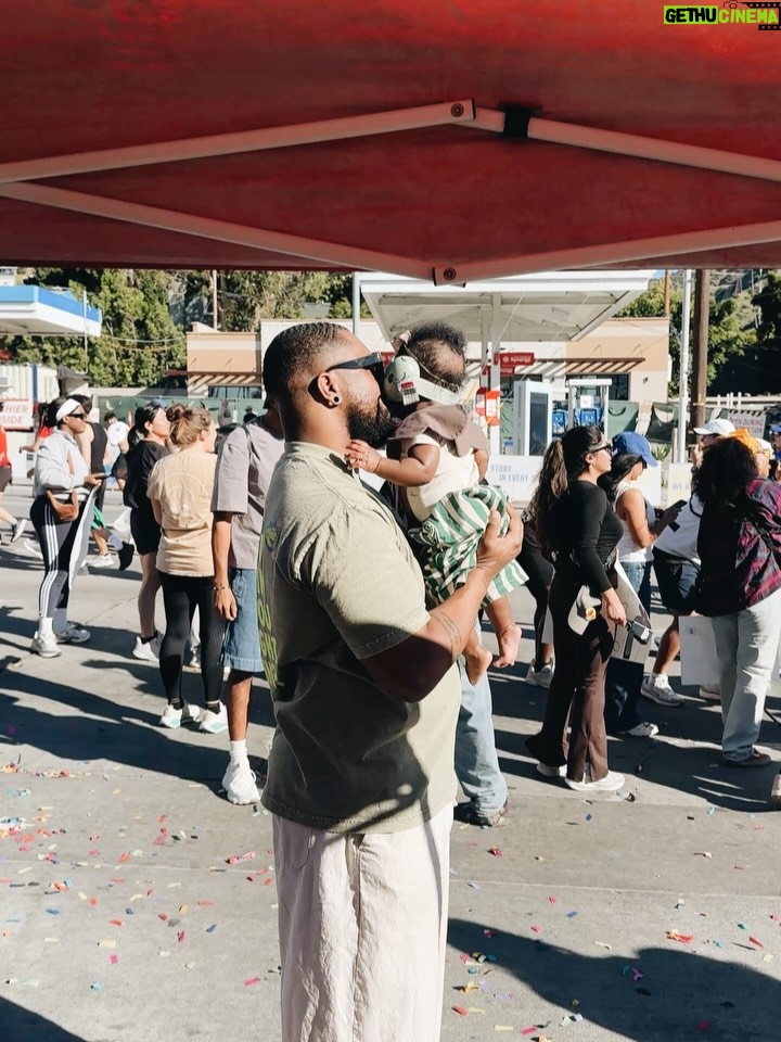 Freddie Ransome - 6.3K Likes - today was special bc it was baby girl’s first time seeing me at work! 🥹 it's so important for her to see the multiple parts of me. we rebuke a box!

love you, @itsjustruff 🩷

thank you for having me, @girlgangcrazy !