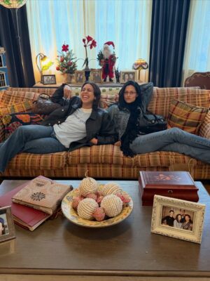 Gabbriette Instagram - Best Christmas ever 🖤
Team Jess