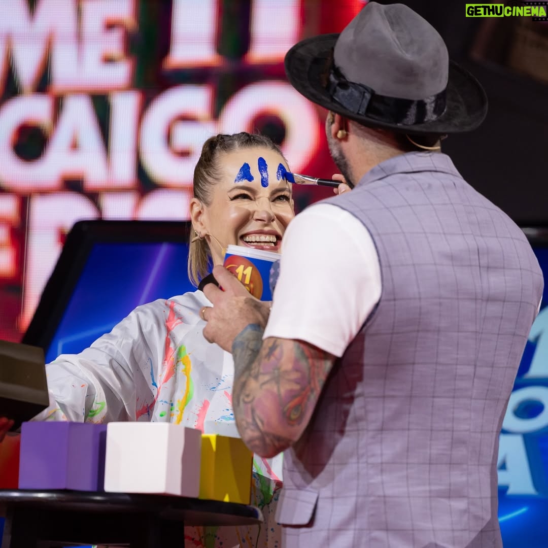 Gabriela Platas - 8.9K Likes - El rock está de fiesta! 🤘🏻 hoy es el cumpleaños de la mejor bailarina de la Familia Disfuncional @gabyplatas 
Deseamos que esa sonrisa y actitud estén siempre presente en nuestras vidas ¡te adoramos! 🥳🎉🎂🎁🎈😘🎊
