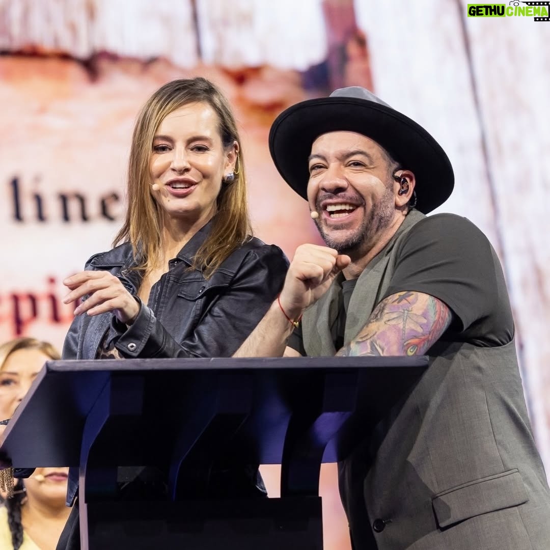 Gabriela Platas - 8.9K Likes - El rock está de fiesta! 🤘🏻 hoy es el cumpleaños de la mejor bailarina de la Familia Disfuncional @gabyplatas 
Deseamos que esa sonrisa y actitud estén siempre presente en nuestras vidas ¡te adoramos! 🥳🎉🎂🎁🎈😘🎊