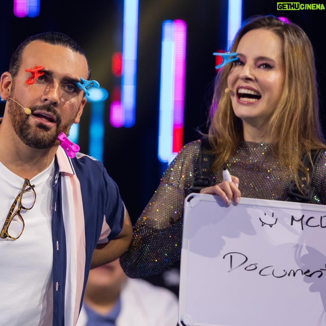Gabriela Platas - 8.9K Likes - El rock está de fiesta! 🤘🏻 hoy es el cumpleaños de la mejor bailarina de la Familia Disfuncional @gabyplatas 
Deseamos que esa sonrisa y actitud estén siempre presente en nuestras vidas ¡te adoramos! 🥳🎉🎂🎁🎈😘🎊