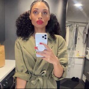 Gabrielle Ryan Instagram - CONGRATULATIONS to everyone involved in @forcestarz on the shows final episode. Too Many Memories, Too Many Pictures, So Many Friends Made, Tooooo Many People to Thank. Just know I LOVED being a part of this show, it changed my life & I’m SO grateful for it all❤️🤞💫 

Now you can binge all our episodes seasons 1-3 on @starz !!