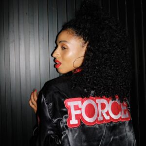 Gabrielle Ryan Instagram - CONGRATULATIONS to everyone involved in @forcestarz on the shows final episode. Too Many Memories, Too Many Pictures, So Many Friends Made, Tooooo Many People to Thank. Just know I LOVED being a part of this show, it changed my life & I’m SO grateful for it all❤️🤞💫 

Now you can binge all our episodes seasons 1-3 on @starz !!