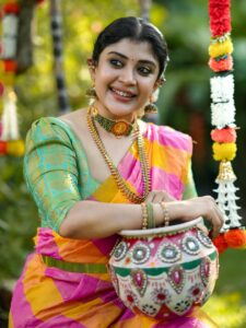 Actress Gayathri Shan HD Photos and Wallpapers February 2026