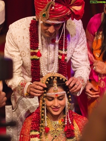 Genelia D'Souza - 1.5 Million Likes - I love you partner - today, tomorrow- forever 💚
You will always be my favourite chapter in this beautiful story Life 💚
Happy Anniversary @riteishd