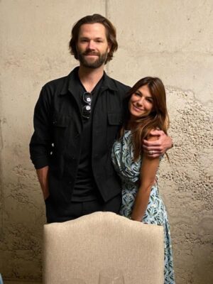Genevieve Padalecki Instagram - Our marriage can officially drive. Sweet sixteen.
16 years of adventure, grit, grace, and choosing each other 🫶🏻
Through winding roads, scenic routes, 3 beautiful kiddos and the occasional “are we lost?” moments 😆
I wouldn’t change a single mile.
How lucky am I to do this life with you?
@jaredpadalecki Jared, you hang the moon. 🌙

Chose this song just for you. Thank you for supporting my 👽 “weird”. 

I love you all my fart.
WP