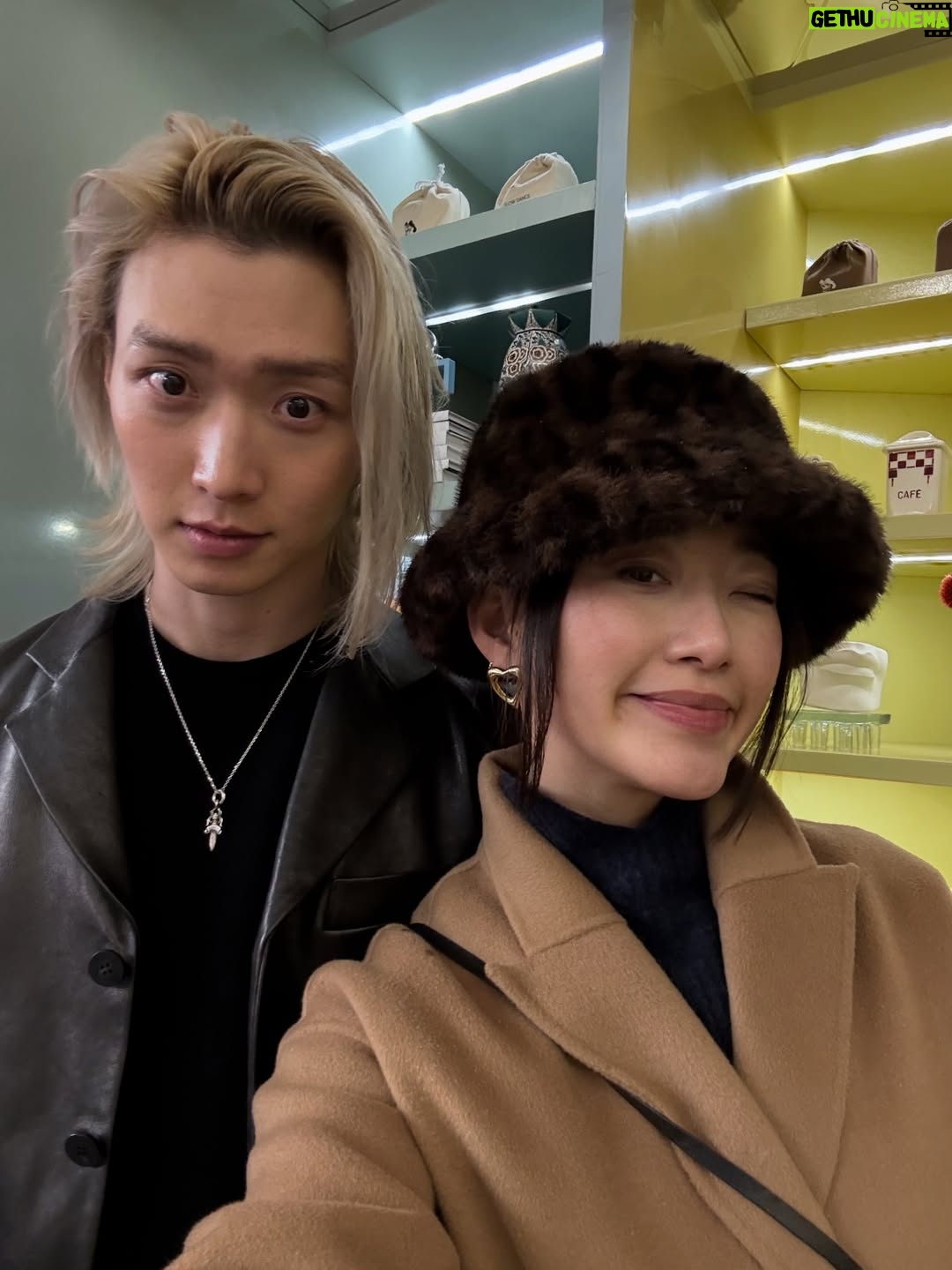 Gia Kim - 291.8K Likes - Very short but very sweet weekend reunion in Paris avec mon frère 🥰🤍 It may seem as though sometimes actors’ lives must always be glamorous. It is not. Yes we’ll share the glamorous parts more as a part of our jobs but it’s one day out of 365 and sometimes it’s enjoyable, but at the end of the day it’s mostly work. But boy am I thankful when I can share them with my brother. Even when he can be a little 😈💩. I love growing old with him and watching him make mistakes and grow from them too. I don’t know how this Paris weekend dump turned into a sibling appreciation post but here we go. lol love you

Thank you for having us together at this fun show @wooyoungmi 🤍