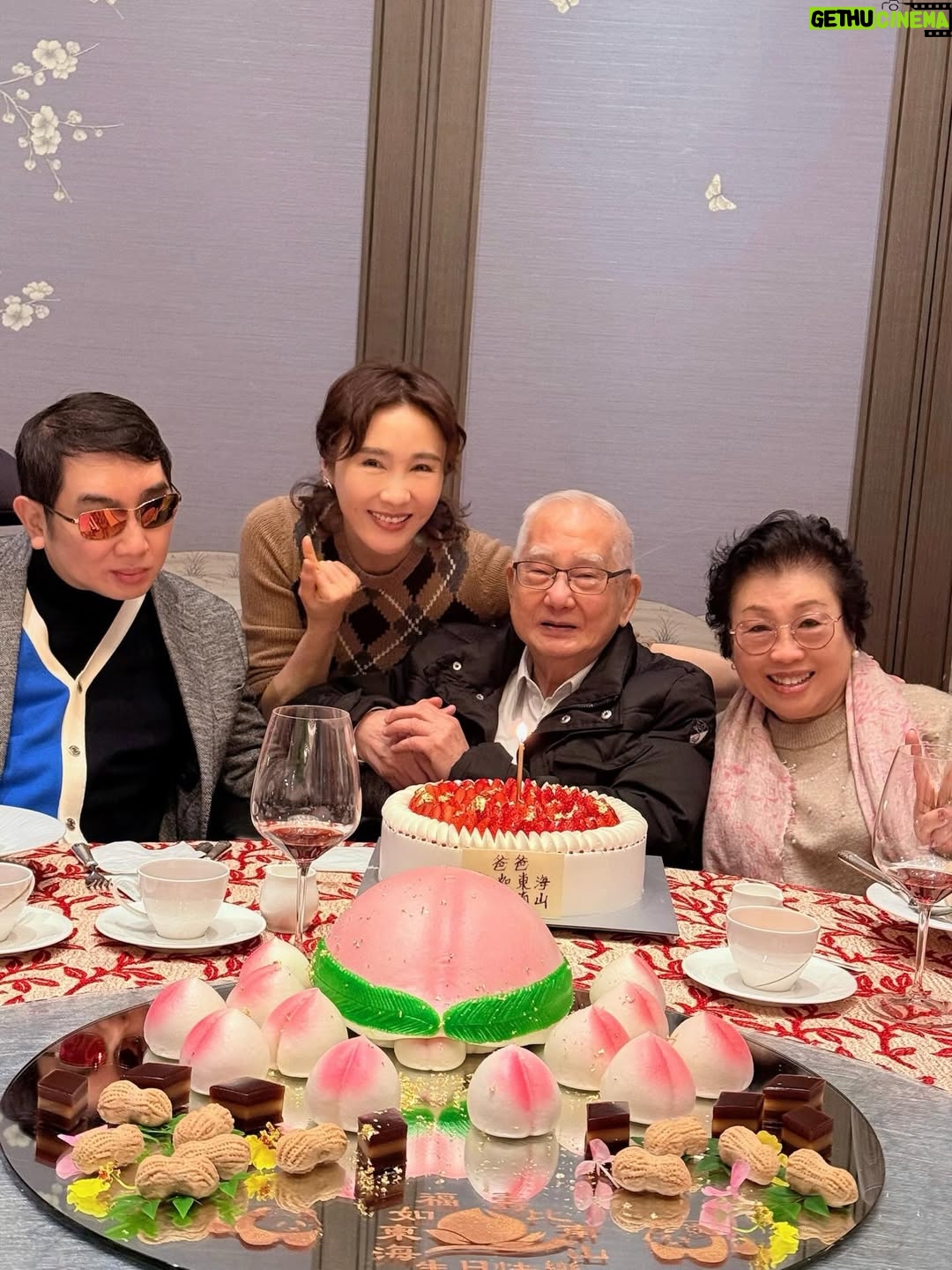 Gigi Lai Chi - 25.5K Likes - 親愛的爸爸，祝您88歲生日快樂🎂❤️🎂您對中國文學的熱愛深深感染了我，每一首詩、每一幅畫作都是您精神的縮影🖼️在您身邊的每一天都讓我成長，願您常吟詩作畫 陪伴我們🥰🥰

#birthday #lovefamily #father