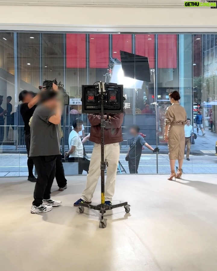 Gigi Lai Chi - 9.8K Likes - It’s been a long time since I faced the camera. Hearing “Action” took me back to the days of filming over a decade ago, and it felt both familiar and wonderful 🥰Even though it was just a one-minute shoot, looking back on the whole process, it still feels incredibly wonderful and unforgettable. Thank you to the Hong Kong Tourism Board and Tatler China for this invitation curated by the team, Thanks to all the staff for their hard work in makeup and shooting. 👍 It was a pleasure to collaborate with everyone and to contribute to the development of tourism and art in Hong Kong 💪 Hong Kong is a city full of creativity and artistic spirit. I look forward to everyone coming here to experience art, enjoy life, and hope you can personally feel the unique charm of this city. 🙏

#Tatler #HongKong #Art #welcometohongkong #discoverhongkong