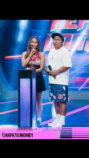 Gisela Ponce de León Instagram - LAS REFLEXIONES MÁS ESTÚPIDAS 🤣
#humor #nstv #chapatumomey
