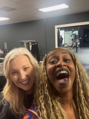 Glozell Green Instagram - Thank you auntie @itsjojosiwa and @jessalynnsiwa for always thinking of us! O’Zell had the time of her life! You know she always has a 🎀on her head! I can’t believe you were about O’Zell’s age when we first met! You are a great role model. Thank you. XoXo 💚