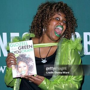 Glozell Green Instagram - I heard 2026 is the new 2016. In 2016, my daughter was born, I won a Streamy Award, released my book, starred in the Trolls movie, interviewed Hillary Clinton… the list goes on. Here’s to a great 2026! Xoxo, GloZell 💚