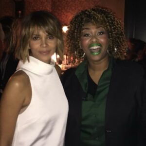 Glozell Green Instagram - I heard 2026 is the new 2016. In 2016, my daughter was born, I won a Streamy Award, released my book, starred in the Trolls movie, interviewed Hillary Clinton… the list goes on. Here’s to a great 2026! Xoxo, GloZell 💚