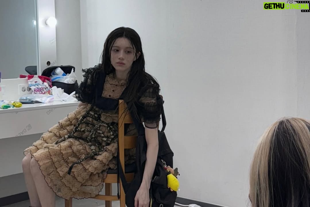 Go Youn-jung - 2.8 Million Likes - 💃🧟‍♀️🤫😈🪓🖤