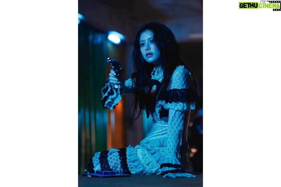 Go Youn-jung - 2.8 Million Likes - 💃🧟‍♀️🤫😈🪓🖤