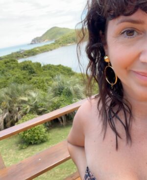 Griselda Siciliani Instagram - 🇧🇷si hay playa , hay Rulos.