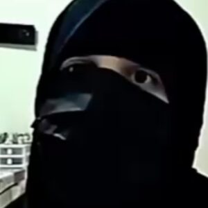 Gülben Ergen Instagram - Allah’ınızdan bulun!