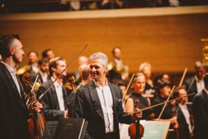 HIMARI Instagram - THANK YOU! TOKYO🇯🇵🇨🇭
ORCHESTRE
DE LA SUISSE
ROMANDE
ASIA TOUR 2025
JONATHAN NOTT, CONDUCTOR
HIMARI, VIOLIN
WED. JULY 9
SUNTORY HALL
ジョナサン・ノット指揮
スイス・ロマンド管弦楽団
HIMARI(ヴァイオリン)
2025年7月9日(水)19:00
サントリーホール
..............
ORCHESTRE
DE LA SUISSE
ROMANDE
ASIA TOUR 2025
JONATHAN NOTT, CONDUCTOR
YANG IN MO, VIOLIN
GEORGE LI, PIANO
MICHIAKI UENO, CELLO
HIMARI, VIOLIN
BEIJING
THU. JULY 3
NATIONAL CENTRE FOR THE PERFORMING ARTS
SEOUL
SAT. JULY 5
SUN. JULY 6
LOTTE CONCERT HALL
KANAGAWA
TUE. JULY 8
MUZA KAWASAKI SYMPHONY HALL
TOKYO
WED. JULY 9
SUNTORY HALL
KYOTO
FRI. JULY 11
KYOTO CONCERT HALL
TOTTORI
SAT. JULY 12
TORIGIN CULTURAL CENTER RIKA HALL
AICHI
SUN. JULY 13
AICHI PREFECTURAL ART THEATER
#jonathannott #osr #orchestredelasuisseromande #michiakiueno #himari #ジョナサンノット #ノット #スイスロマンド管弦楽団 #上野通明
@osrorchestre @michiaki_ueno @himariviolin.official
📸 @nishimaki_tkmi